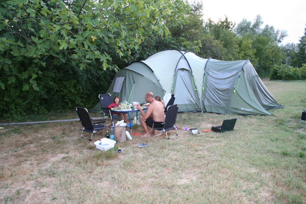 Holiday Park - Camping Near Venice 扎拉里奥 外观 照片